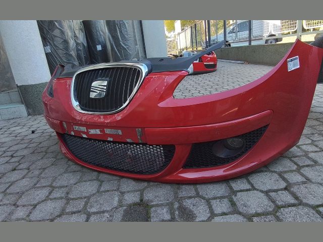 bontott SEAT ALTEA Első Lökhárító (Részeivel)