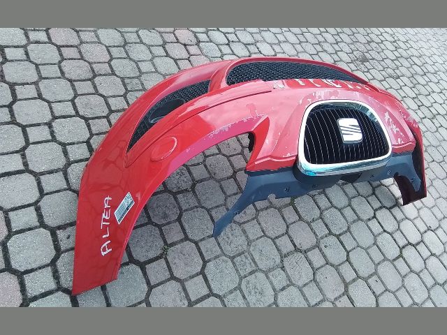 bontott SEAT ALTEA Első Lökhárító (Részeivel)
