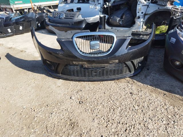 bontott SEAT ALTEA Első Lökhárító (Részeivel)