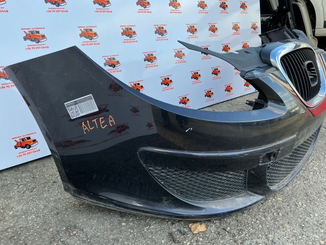 bontott SEAT ALTEA Első Lökhárító (Részeivel)