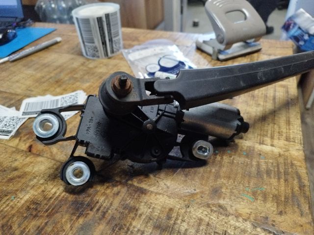 bontott SEAT ALTEA Hátsó Ablaktörlő Motor