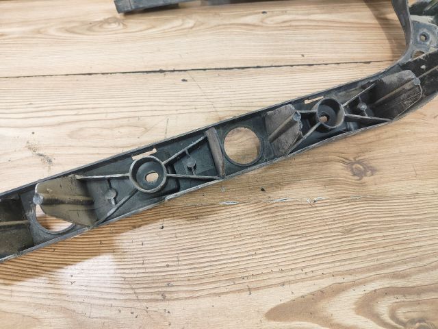 bontott SEAT ALTEA Hátsó középső Lökhárító Tartó (Műanyag)