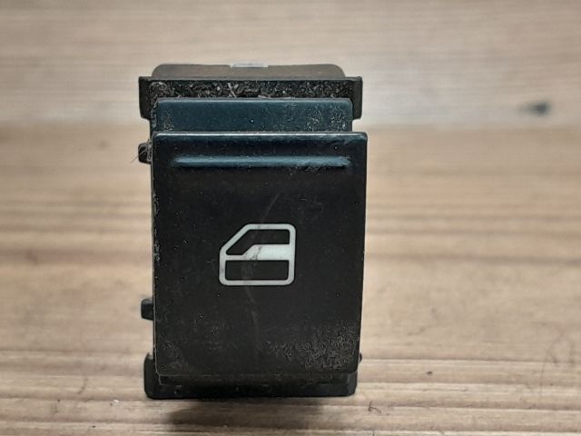 bontott SEAT ALTEA Jobb első Ablakemelő Kapcsoló