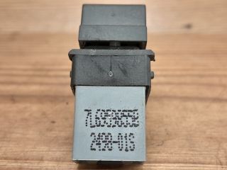 bontott SEAT ALTEA Jobb első Ablakemelő Kapcsoló