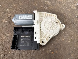 bontott SEAT ALTEA Jobb első Ablakemelő Motor