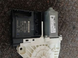 bontott SEAT ALTEA Jobb első Ablakemelő Motor