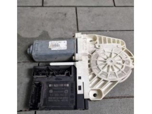 bontott SEAT ALTEA Jobb első Ablakemelő Motor