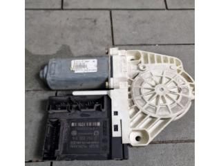 bontott SEAT ALTEA Jobb első Ablakemelő Motor