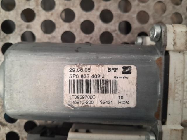 bontott SEAT ALTEA Jobb első Ablakemelő Motor