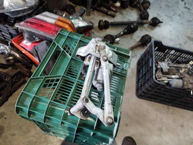 bontott SEAT ALTEA Jobb első Ablaktörlő Motor