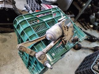 bontott SEAT ALTEA Jobb első Ablaktörlő Motor