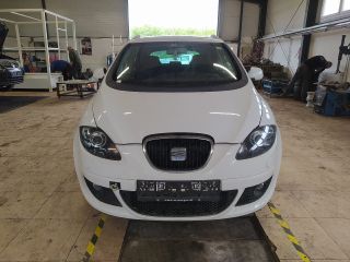 bontott SEAT ALTEA Jobb első Oldal Lökhárító Tartó (Műanyag)