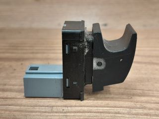 bontott SEAT ALTEA Jobb hátsó Ablakemelő Kapcsoló