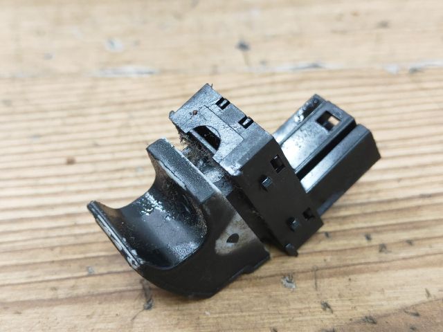 bontott SEAT ALTEA Jobb hátsó Ablakemelő Kapcsoló