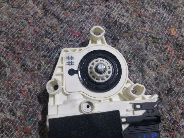 bontott SEAT ALTEA Jobb hátsó Ablakemelő Motor