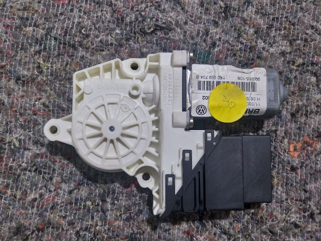 bontott SEAT ALTEA Jobb hátsó Ablakemelő Motor