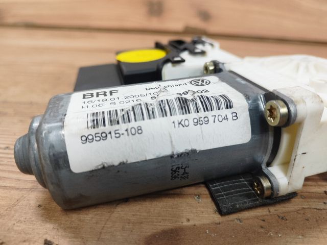 bontott SEAT ALTEA Jobb hátsó Ablakemelő Motor