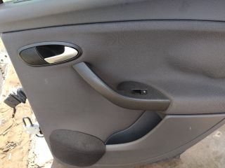 bontott SEAT ALTEA Jobb hátsó Ajtó (Részeivel)