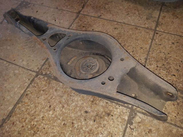 bontott SEAT ALTEA Jobb hátsó Keresztlengőkar