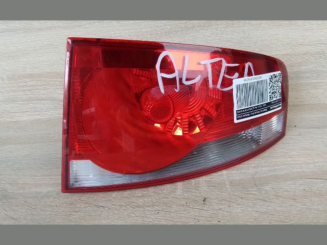 bontott SEAT ALTEA Jobb Hátsó Lámpa