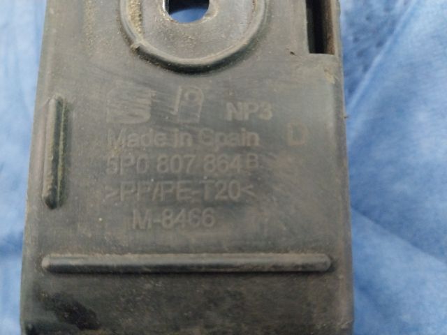 bontott SEAT ALTEA Jobb hátsó Oldal Lökhárító Tartó (Műanyag)