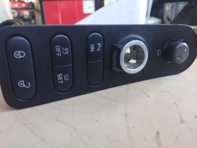 bontott SEAT ALTEA Középkonzol Vezérlő Panel