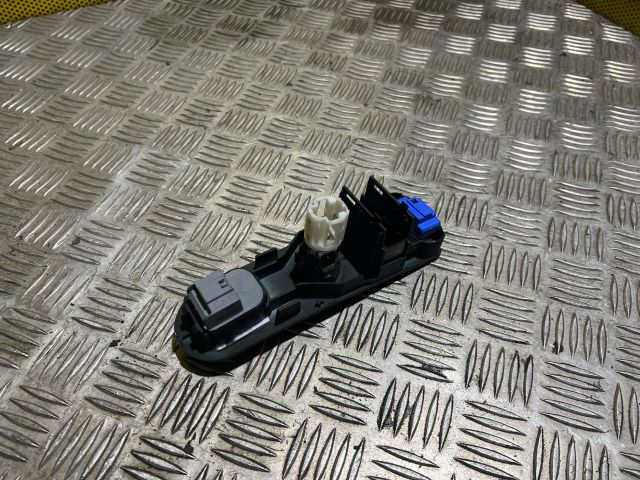 bontott SEAT ALTEA Központizár Kapcsoló