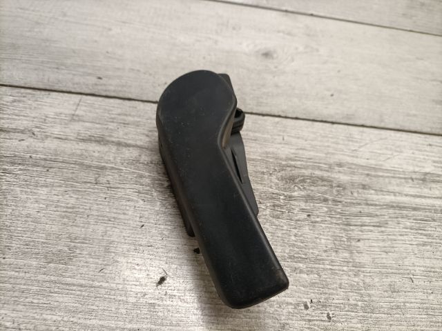 bontott SEAT ALTEA Motorháztető Nyitó Kar / Gomb