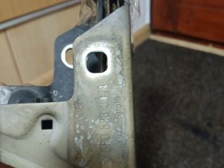 bontott SEAT ALTEA Motorháztető Zsanér Pár