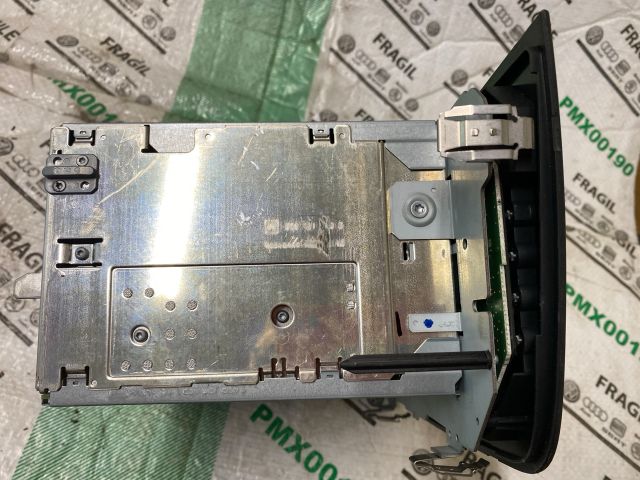 bontott SEAT ALTEA Rádió / CD