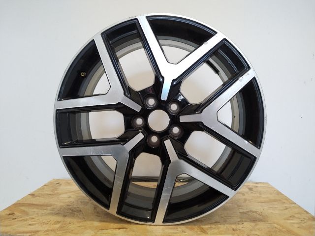 bontott SEAT ARONA Alufelni (1 db)