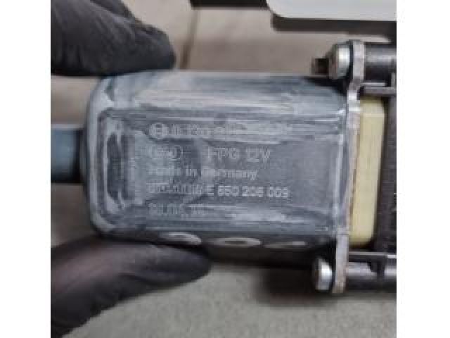 bontott SEAT ARONA Bal első Ablakemelő Motor