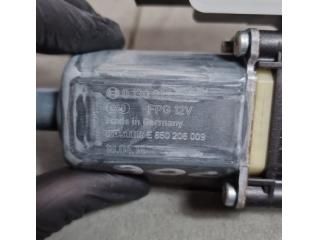 bontott SEAT ARONA Bal első Ablakemelő Motor