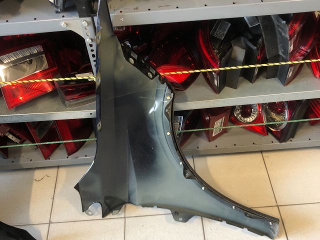 bontott SEAT ARONA Bal első Sárvédő