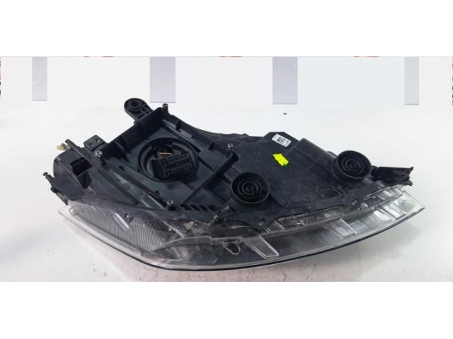 bontott SEAT ARONA Bal Fényszóró