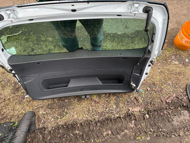 bontott SEAT ARONA Csomagtérajtó (Részeivel)