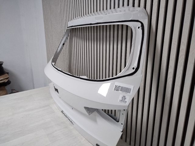 bontott SEAT ARONA Csomagtérajtó (Üres lemez)