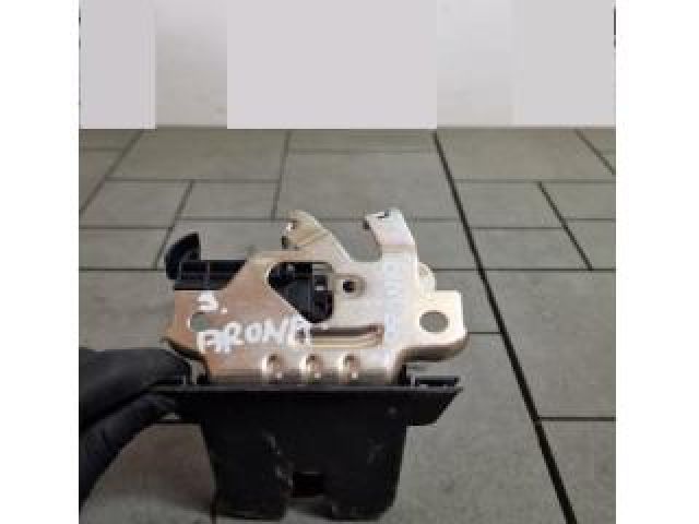 bontott SEAT ARONA Csomagtérajtó Zárszerkezet