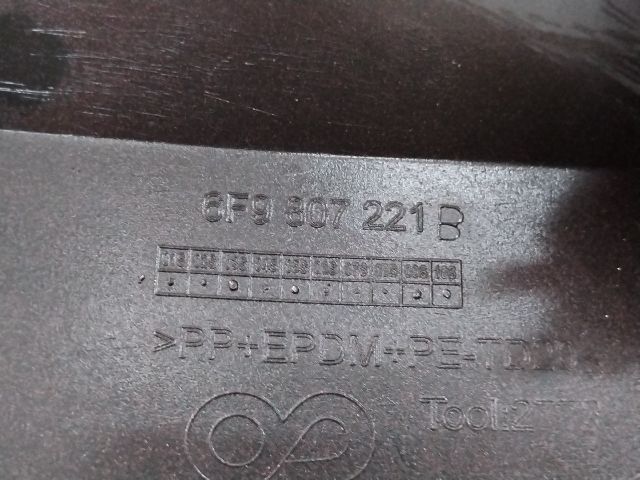 bontott SEAT ARONA Első Lökhárító (Üresen)