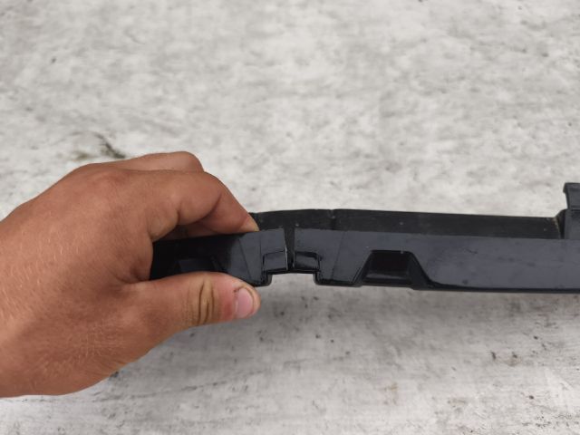 bontott SEAT ARONA Első Lökhárító (Üresen)