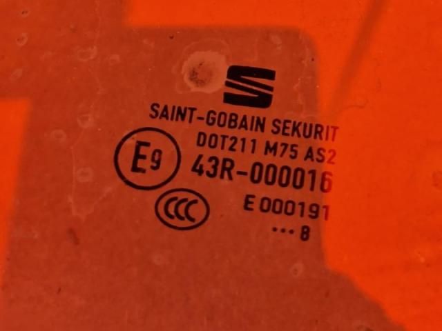 bontott SEAT ARONA Jobb első Ablak