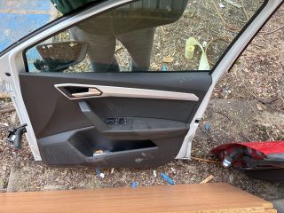 bontott SEAT ARONA Jobb első Ajtó (Részeivel)