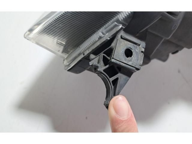 bontott SEAT ARONA Jobb Fényszóró