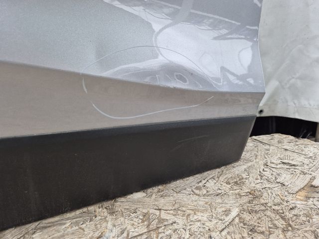 bontott SEAT ARONA Jobb hátsó Ajtó (Üres lemez)