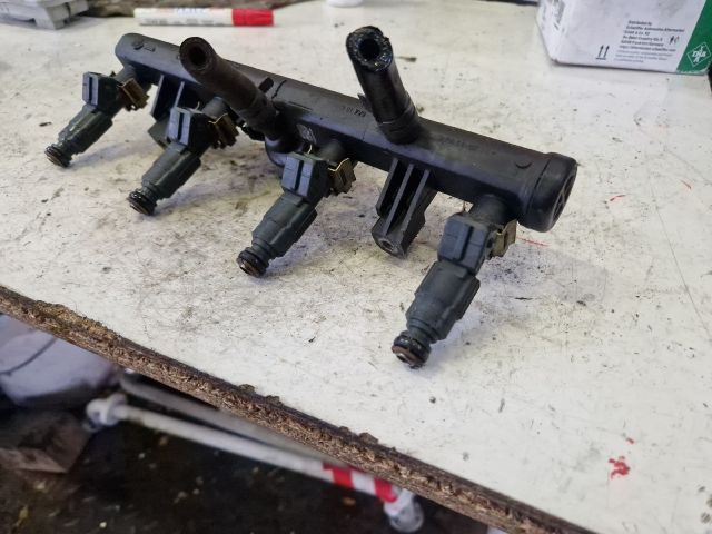 bontott SEAT AROSA Porlasztó Sor / Híd