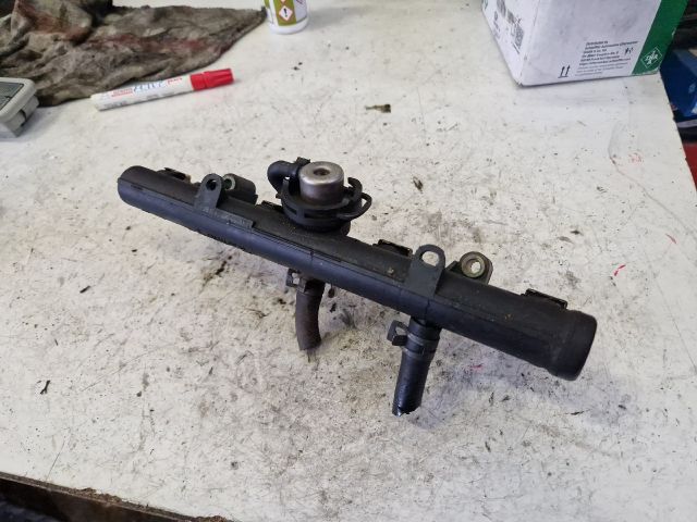 bontott SEAT AROSA Porlasztó Sor / Híd