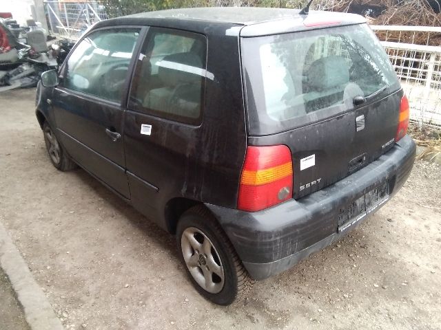 bontott SEAT AROSA Csomagtér Nyitó Kar / Gomb