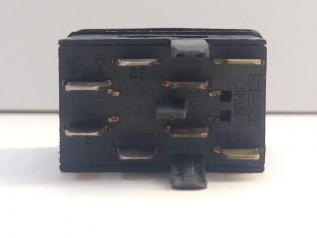 bontott SEAT AROSA Vészvillogó Kapcsoló