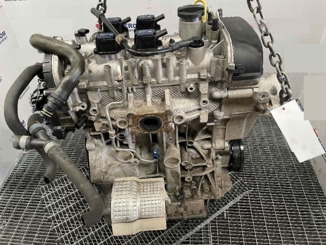 bontott SEAT ATECA Motor (Fűzött blokk hengerfejjel)