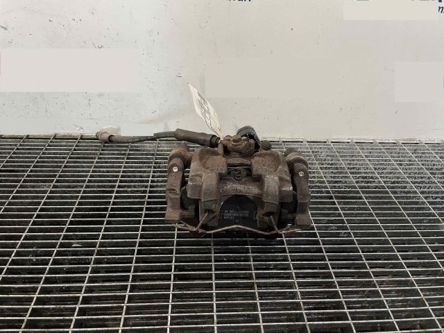 bontott SEAT ATECA Jobb hátsó Féknyereg Munkahengerrel